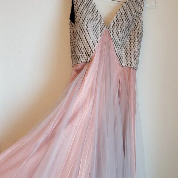 AKHL - Blush Pink Textured Satin Dress - Worn Once - XS - Picture 7 of 10